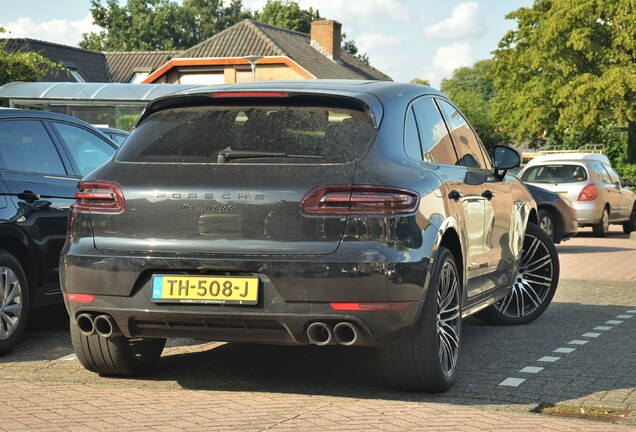 Porsche 95B Macan Turbo