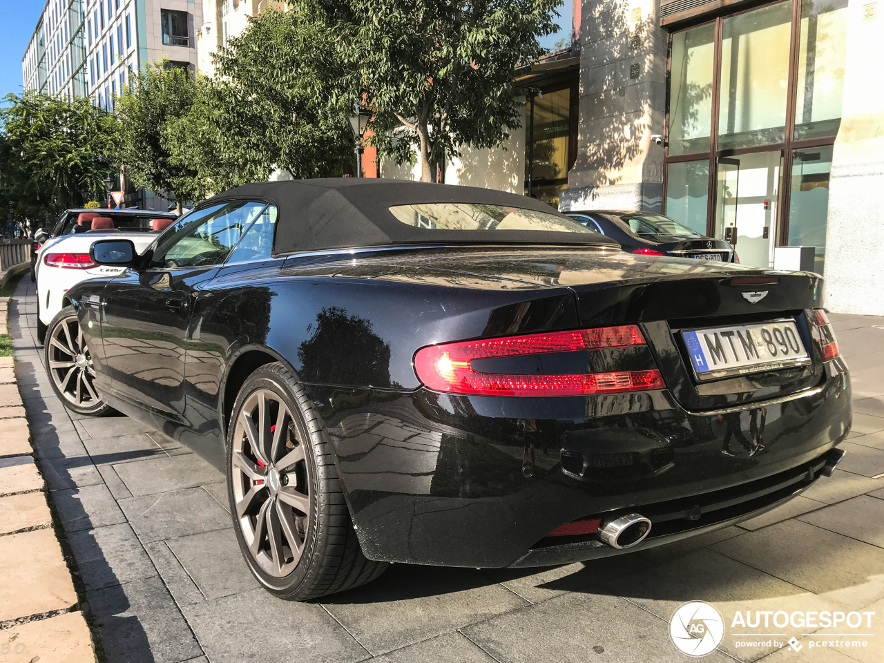 Aston Martin DB9 Volante