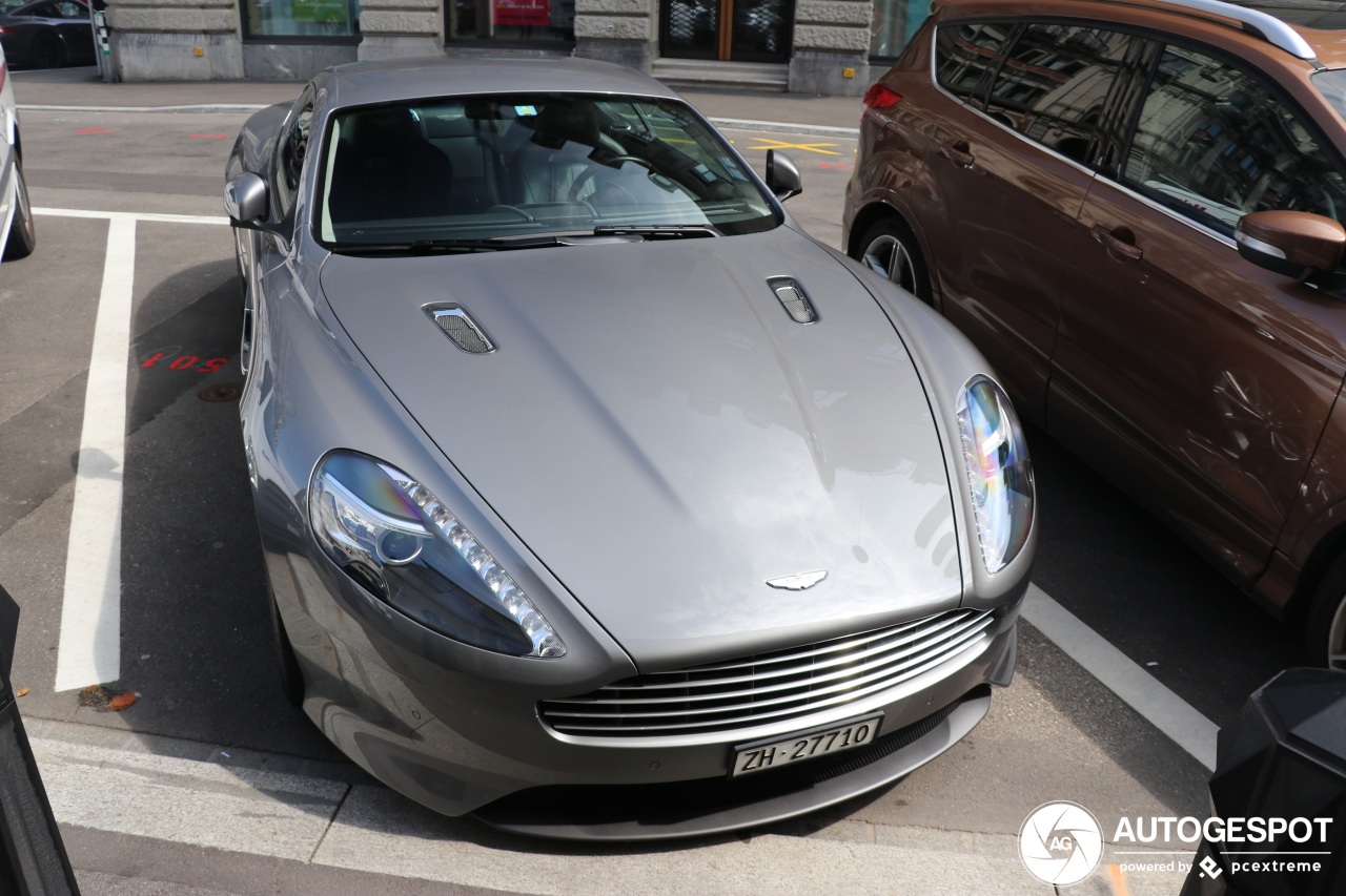 Aston Martin Virage 2011