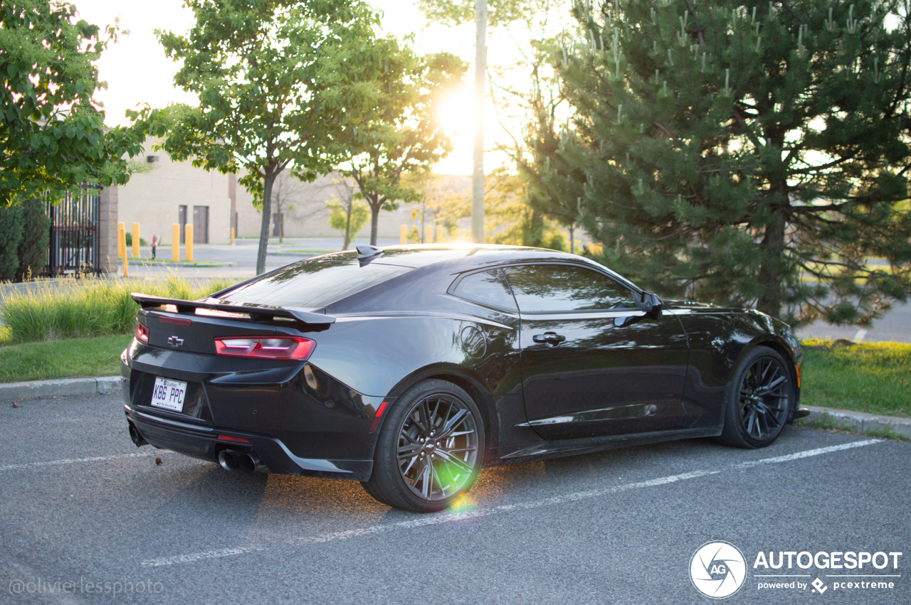 Chevrolet Camaro ZL1 2016