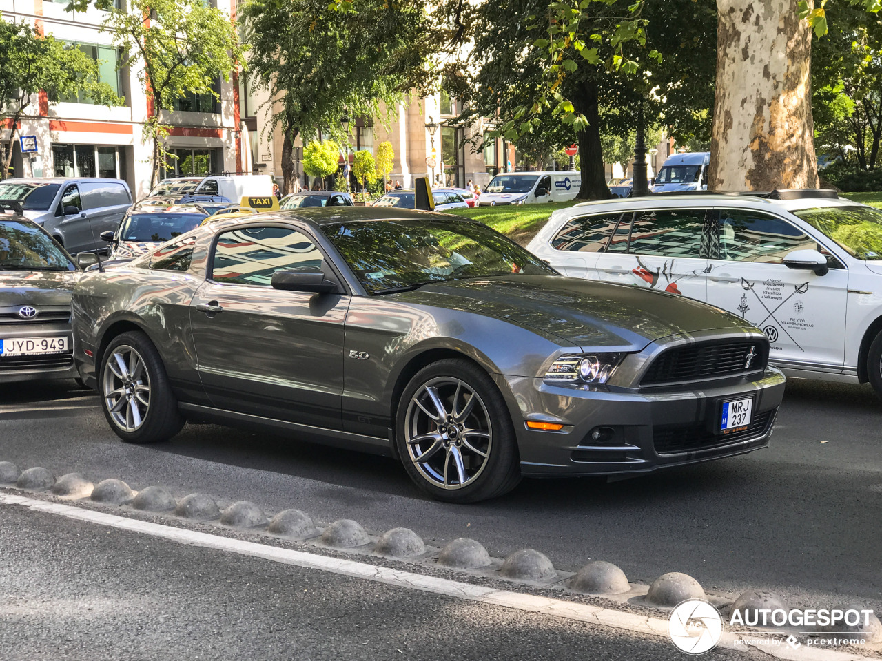 Ford Mustang GT 2013