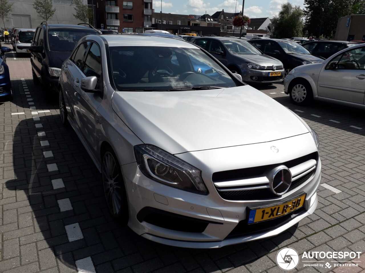 Mercedes-Benz A 45 AMG