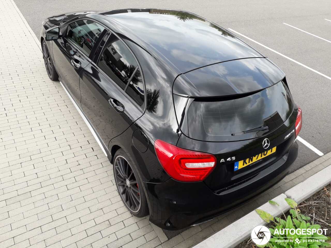 Mercedes-Benz A 45 AMG