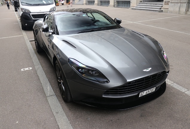 Aston Martin DB11 V8