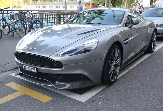 Aston Martin Vanquish 2013