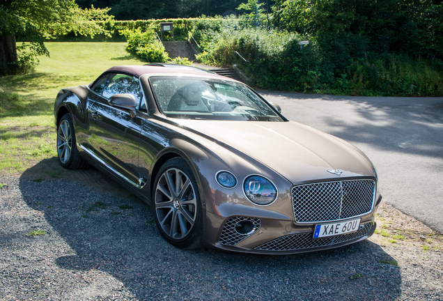 Bentley Continental GTC 2019