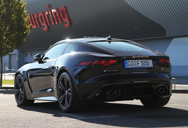 Jaguar F-TYPE SVR Coupé