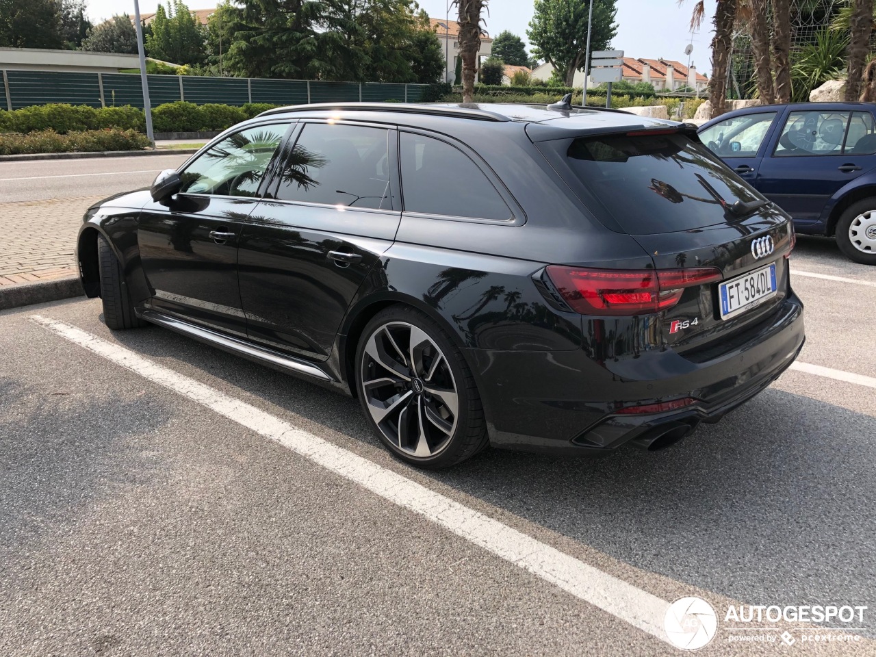 Audi RS4 Avant B9