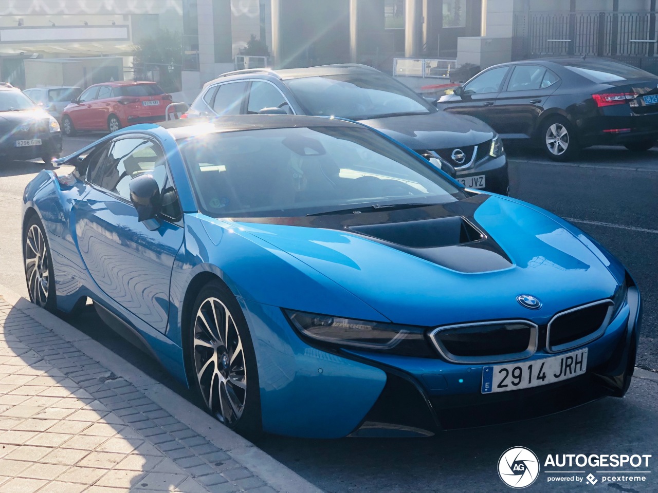 BMW i8