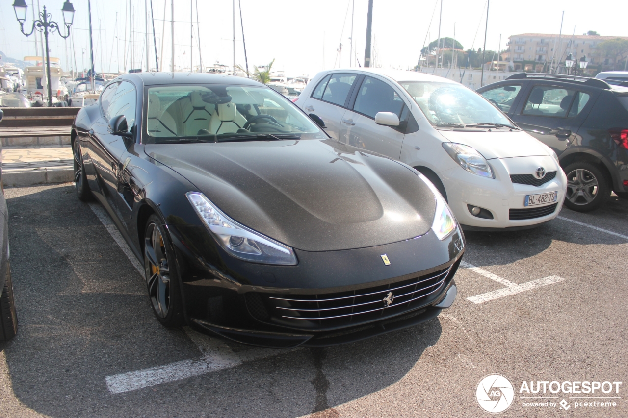 Ferrari GTC4Lusso