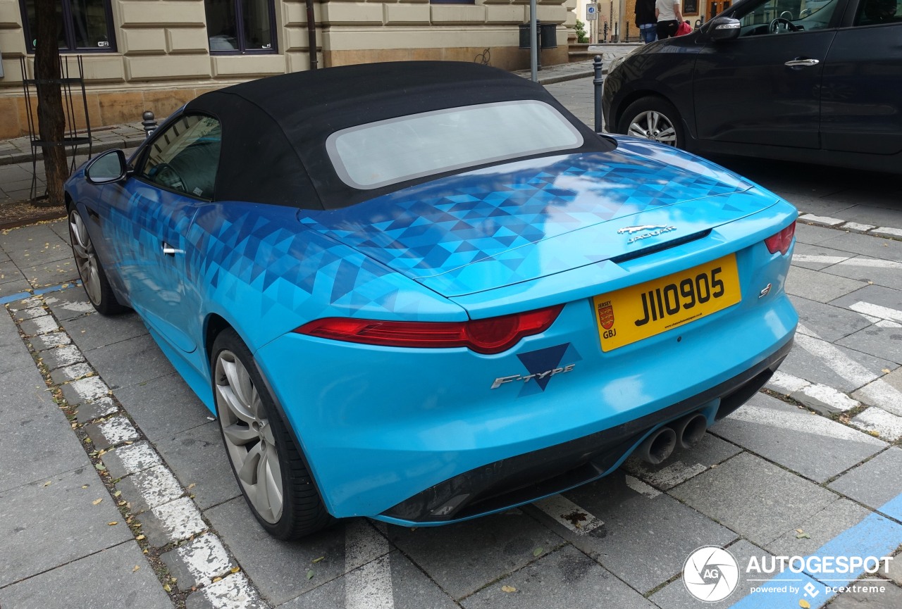 Jaguar F-TYPE S Convertible