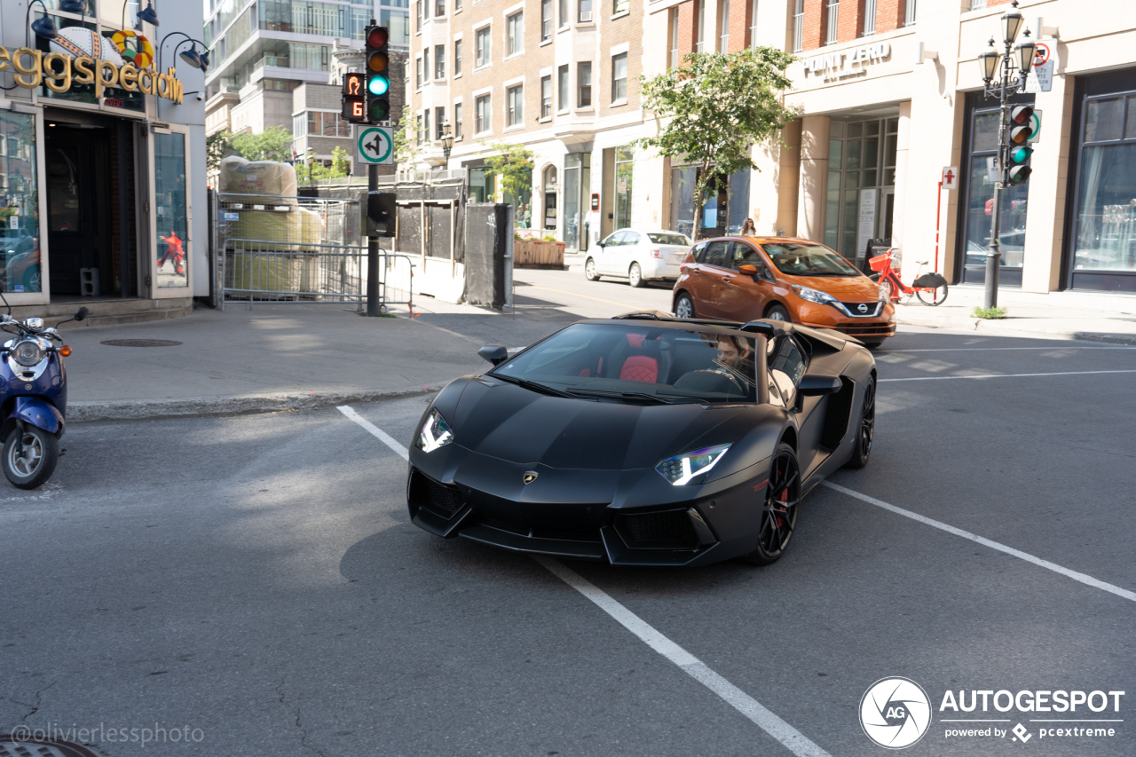 Lamborghini Aventador LP700-4 Roadster