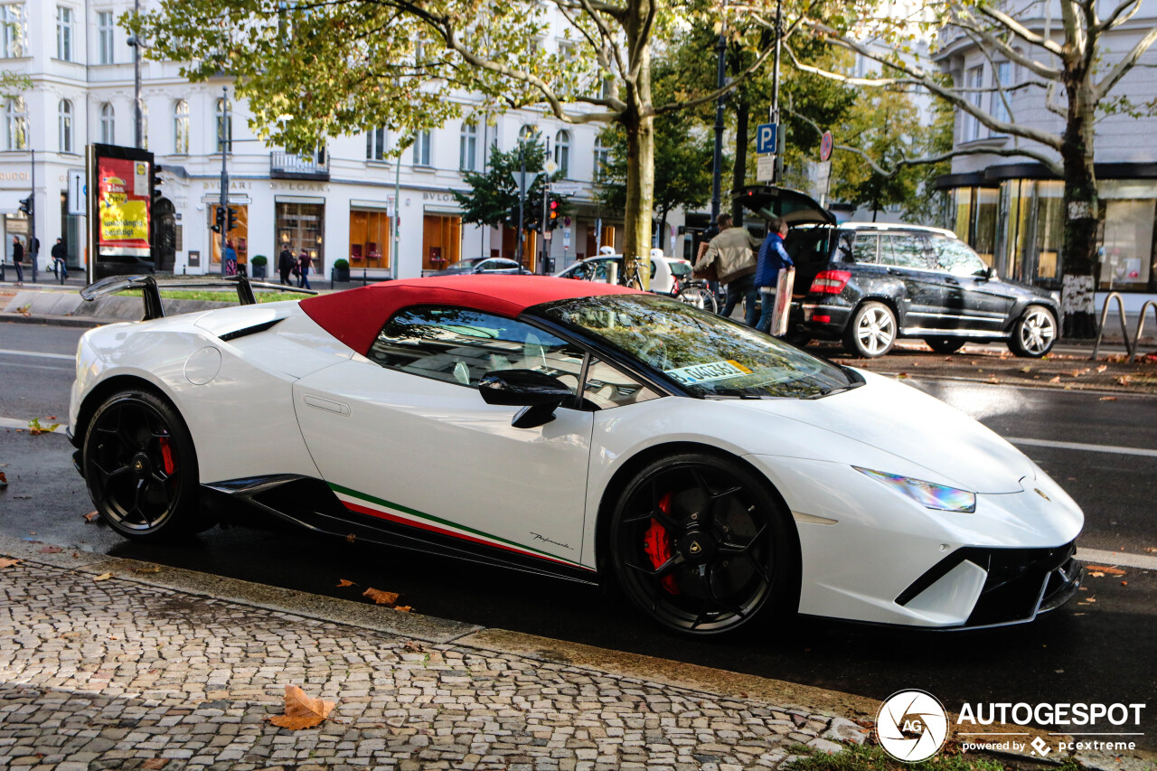 Lamborghini Huracán LP640-4 Performante Spyder