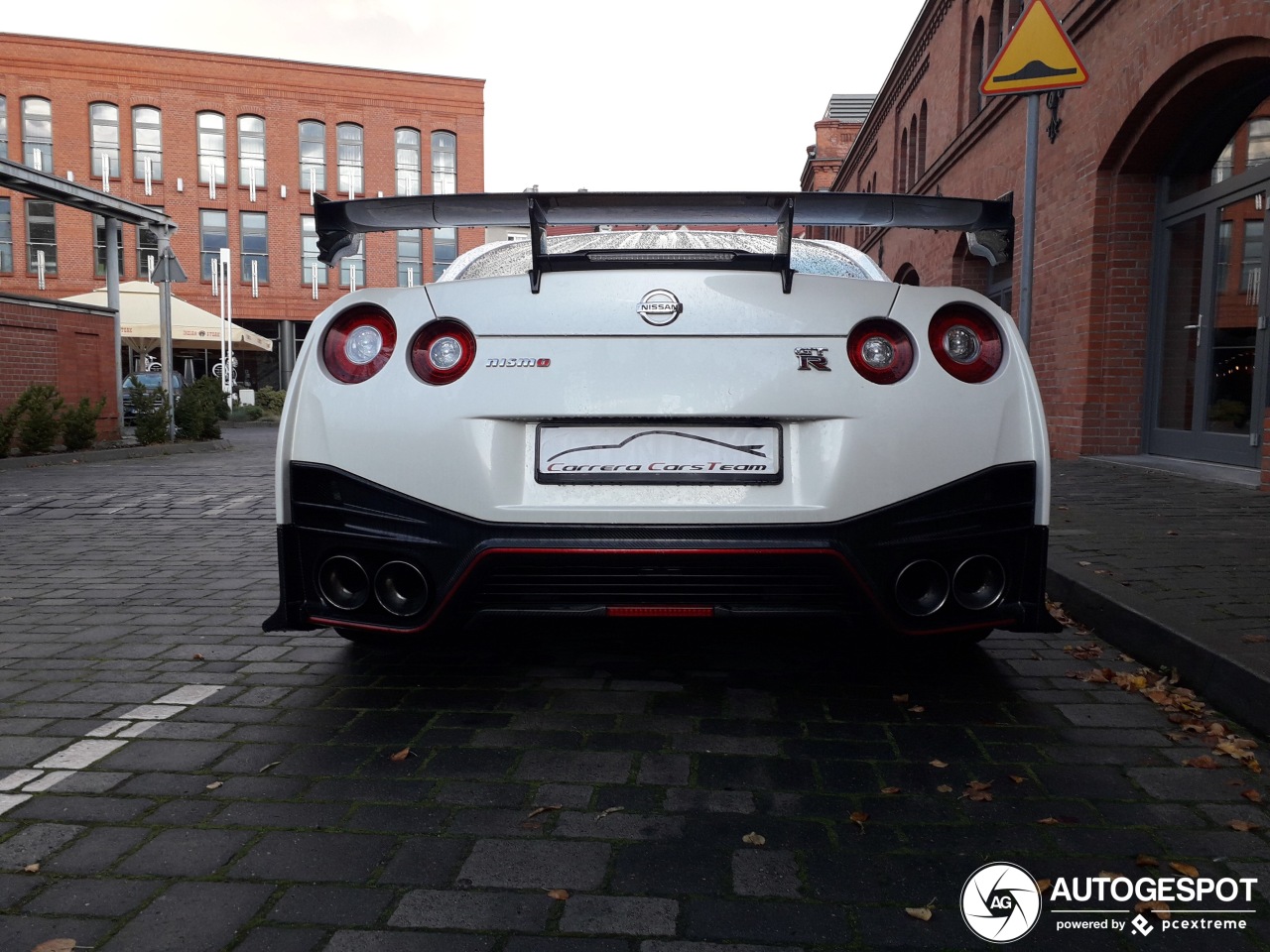 Nissan GT-R 2011 Nismo