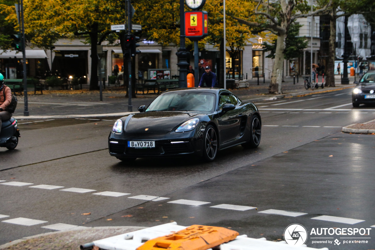 Porsche 718 Cayman S