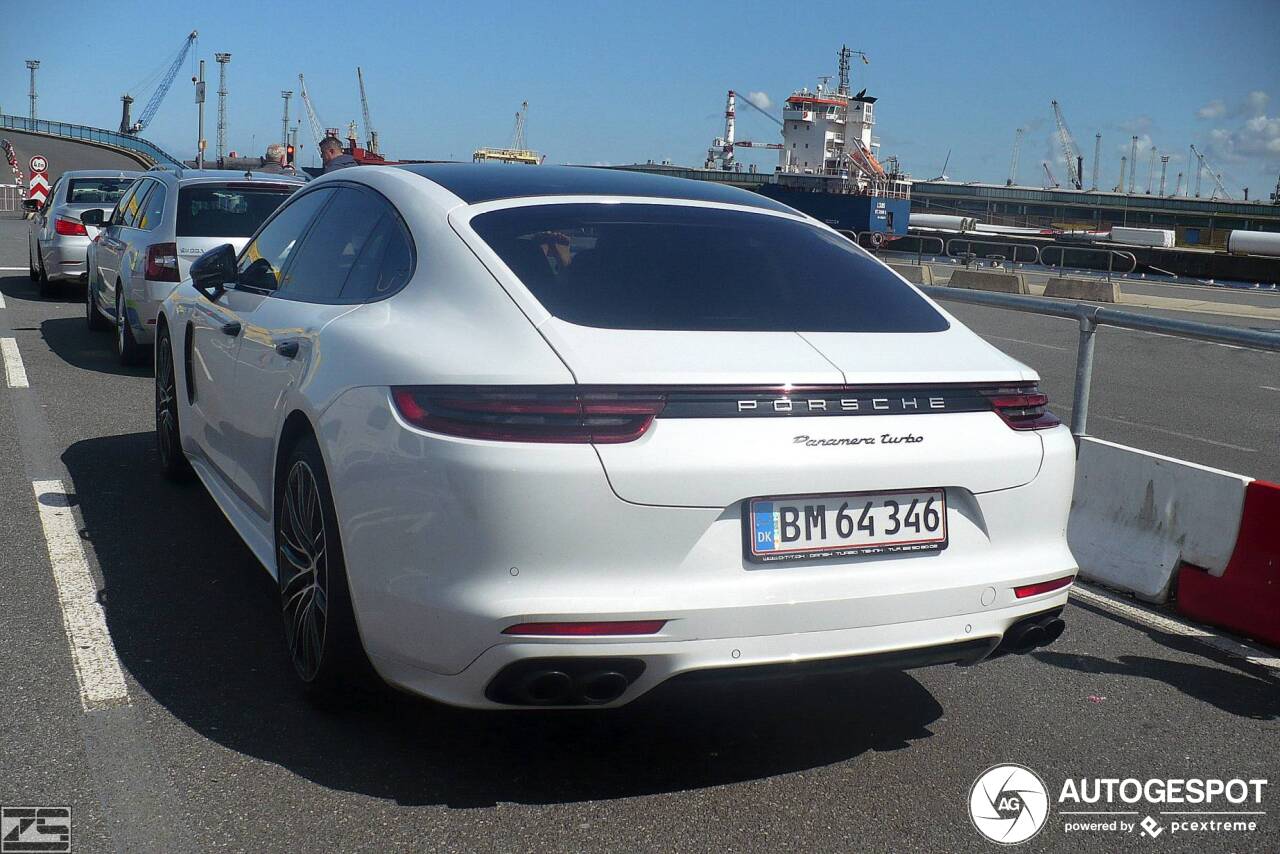 Porsche 971 Panamera Turbo