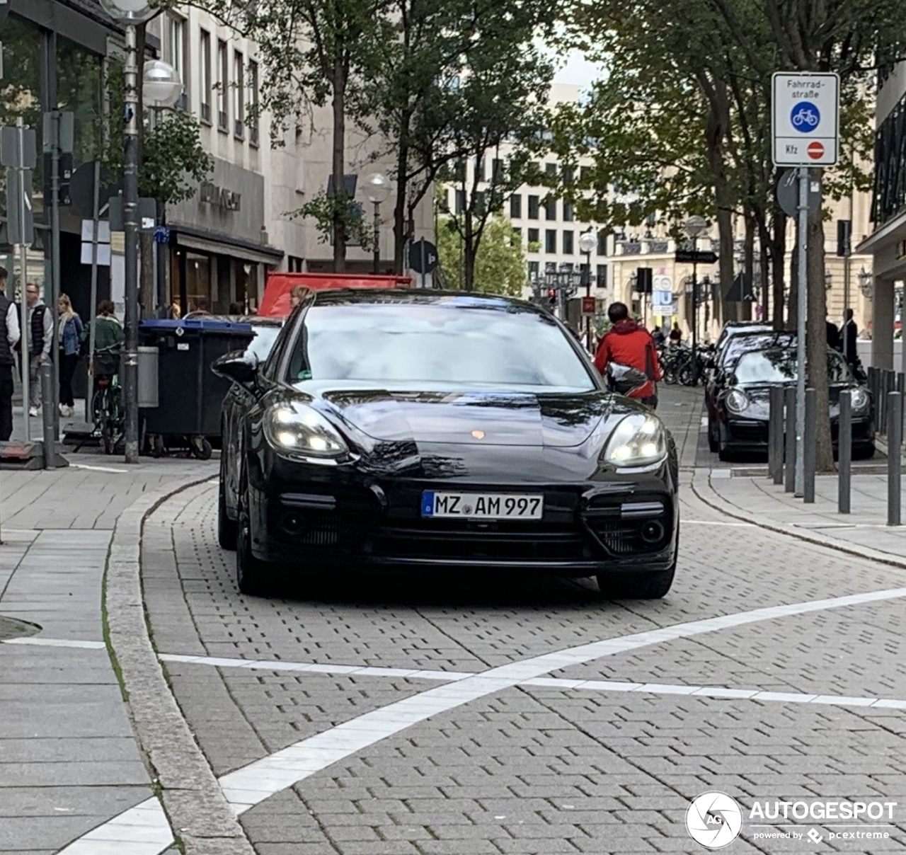 Porsche 971 Panamera Turbo S E-Hybrid