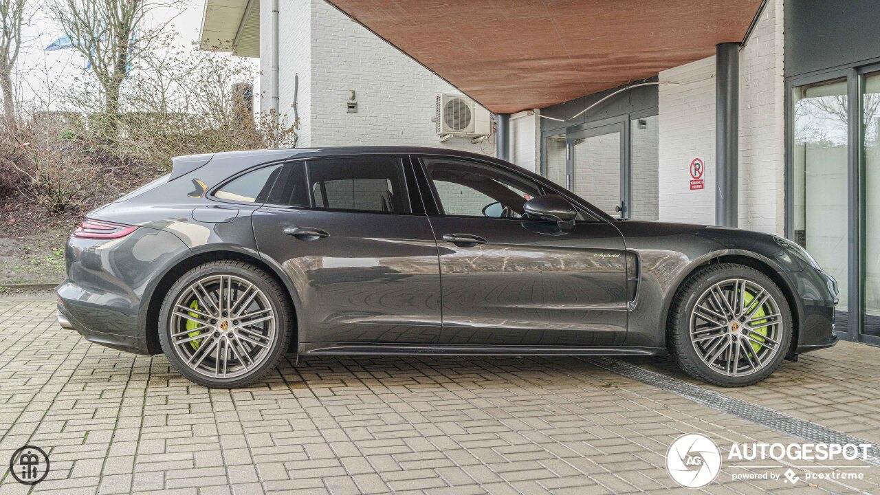 Porsche 971 Panamera Turbo S E-Hybrid Sport Turismo