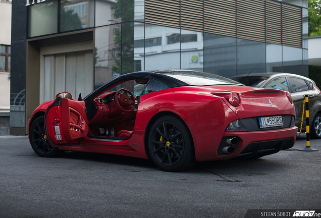 Ferrari California