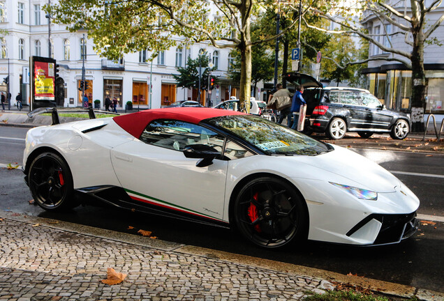 Lamborghini Huracán LP640-4 Performante Spyder