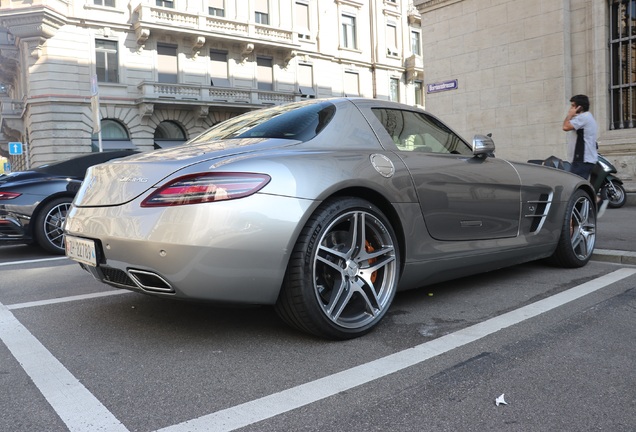 Mercedes-Benz SLS AMG