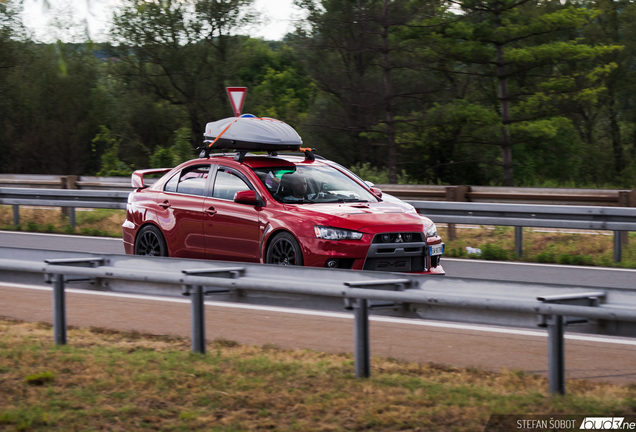 Mitsubishi Lancer Evolution X