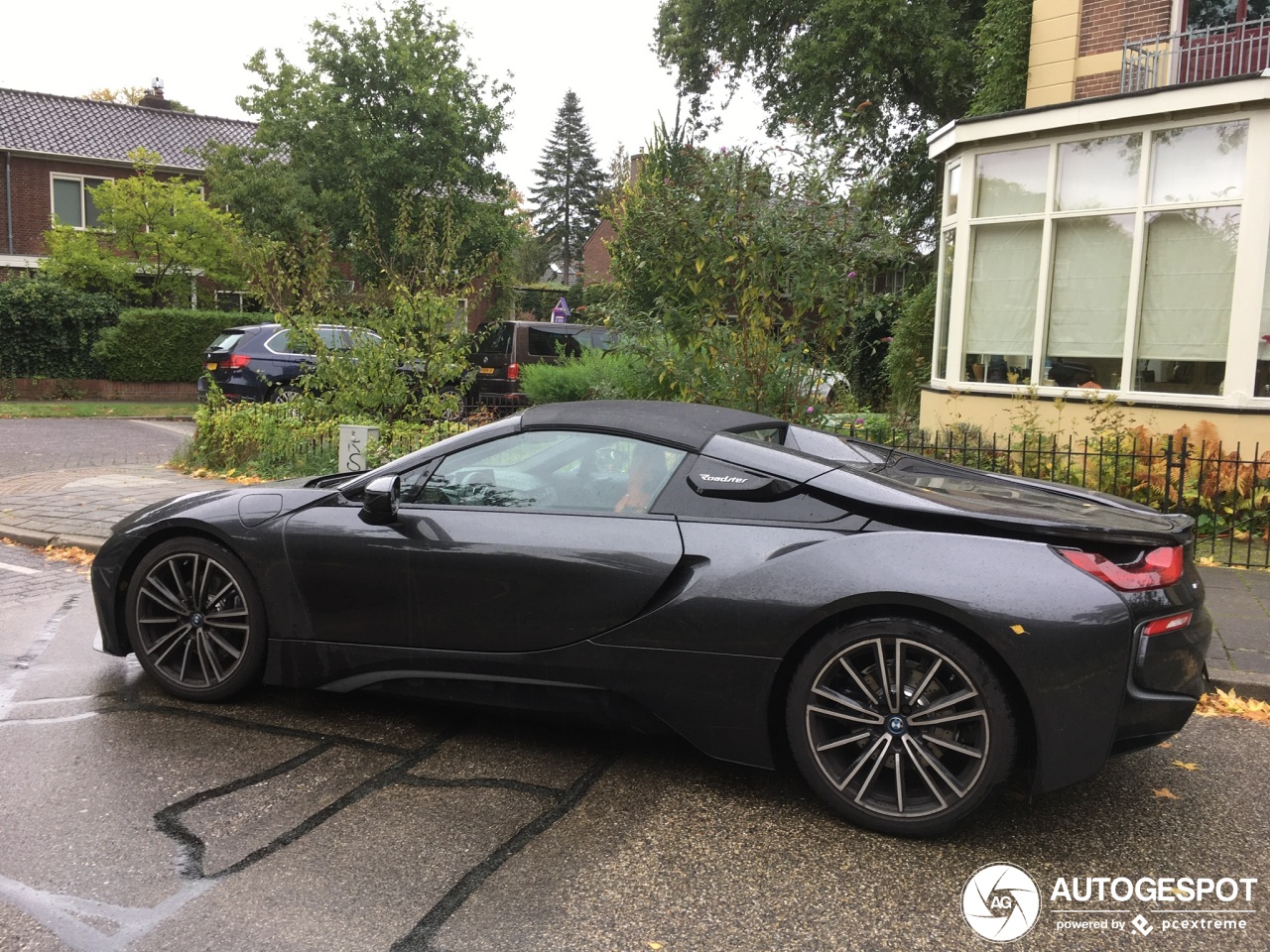 BMW i8 Roadster