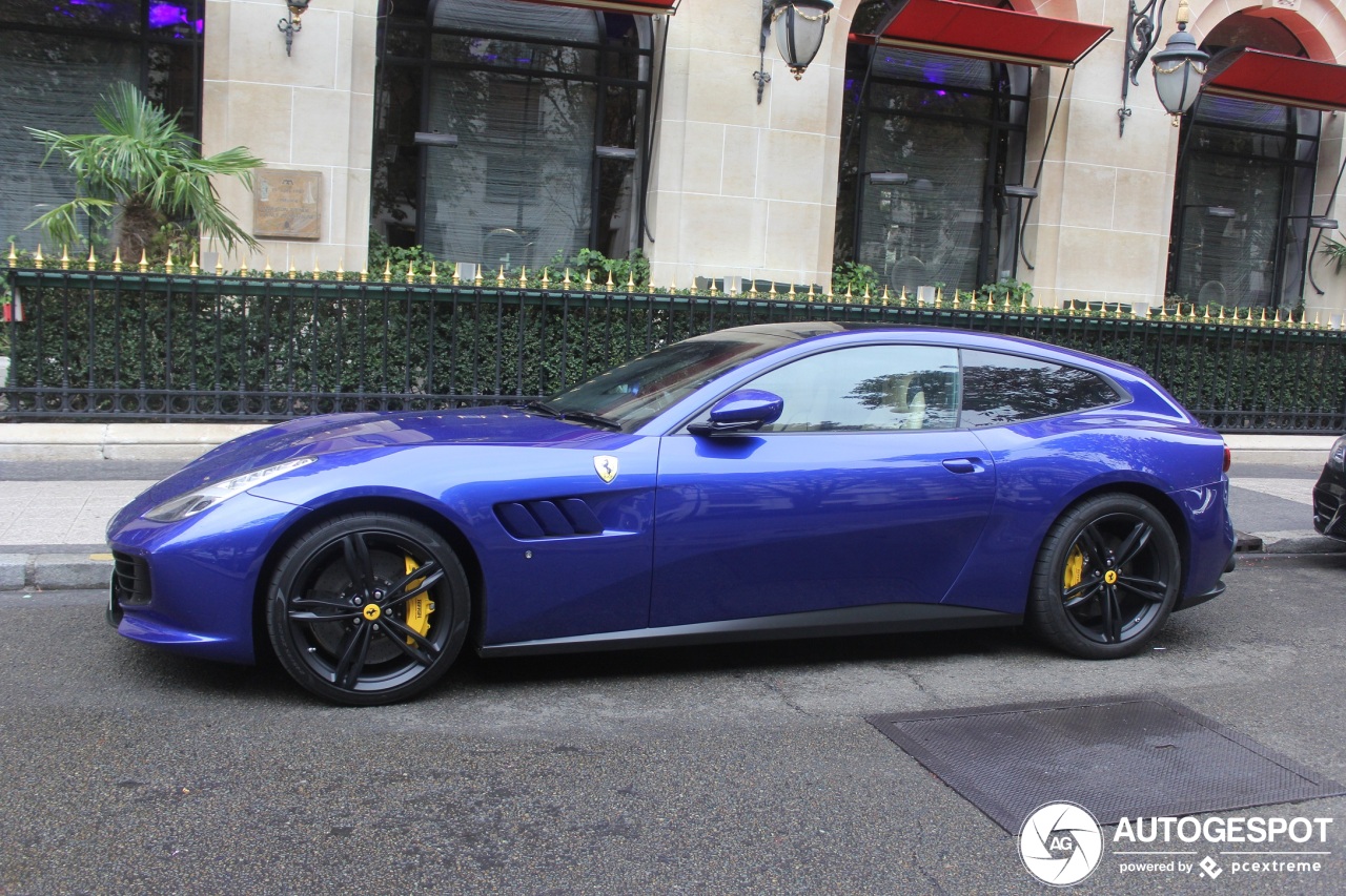 Ferrari GTC4Lusso T