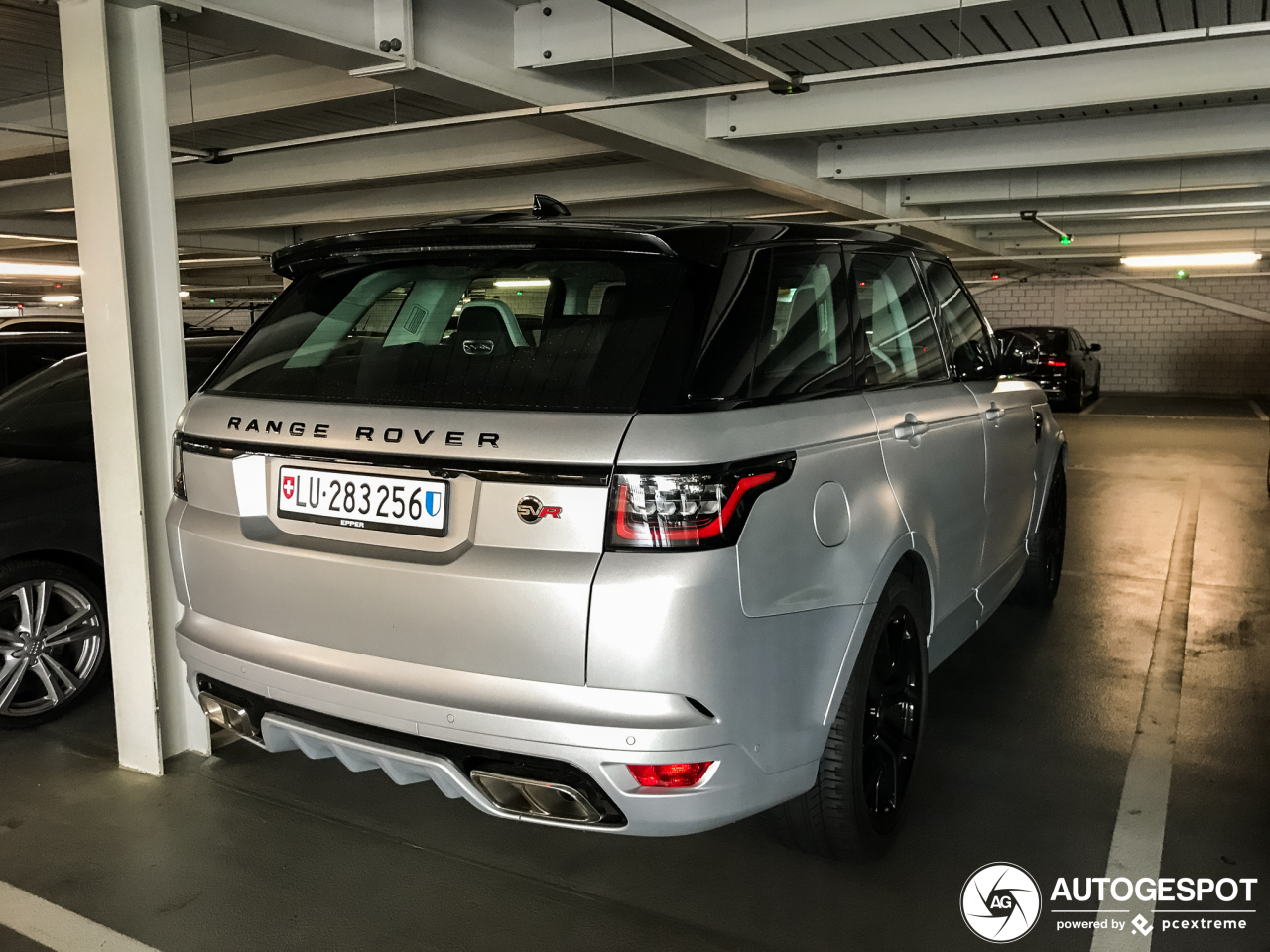 Land Rover Range Rover Sport SVR 2018