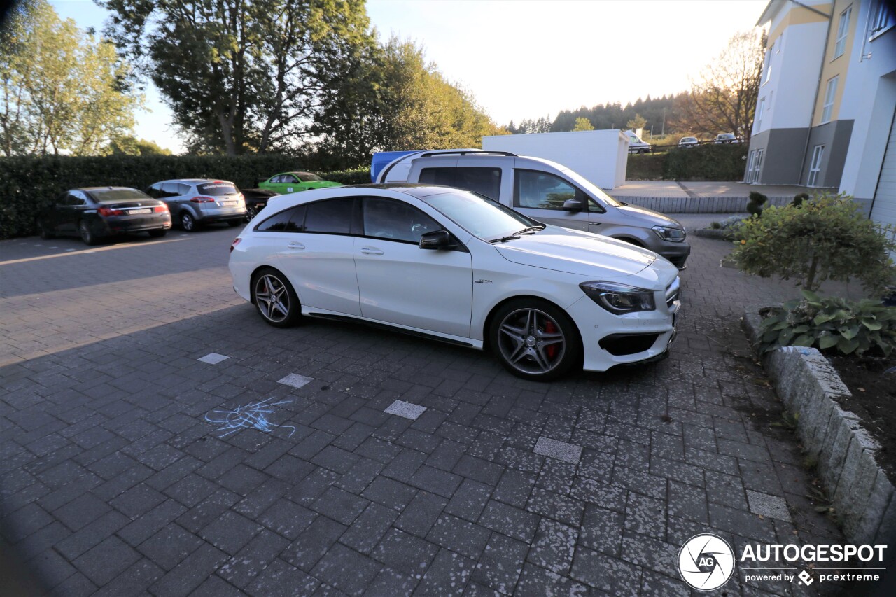 Mercedes-AMG CLA 45 Shooting Brake X117