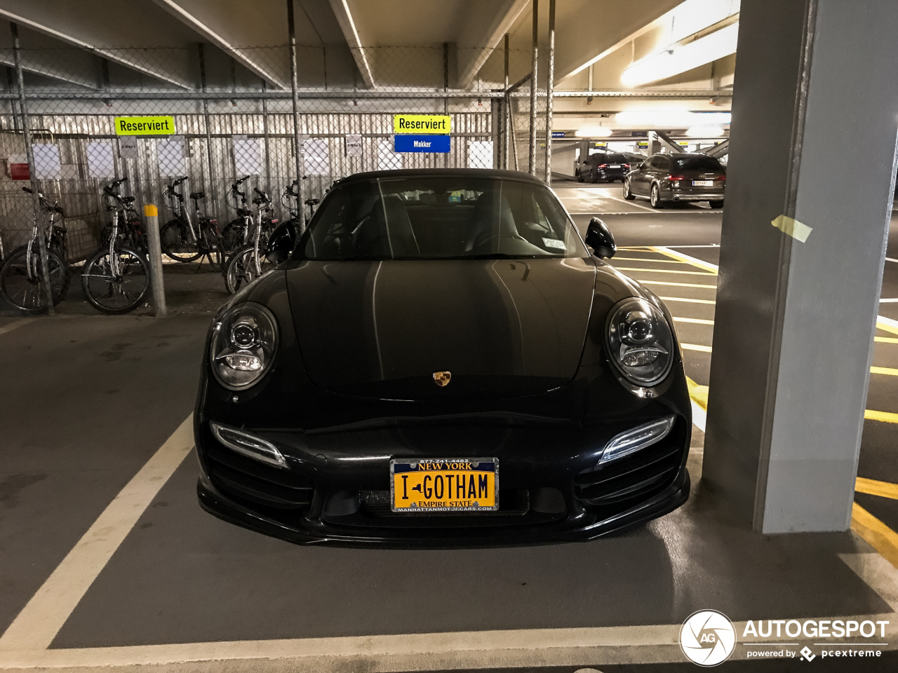 Spotting luxury cars at the Zurich Airport