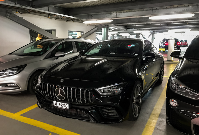 Mercedes-AMG GT 63 S X290