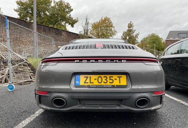 Porsche 992 Carrera 4S Cabriolet