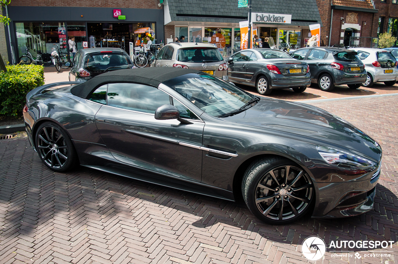 Aston Martin Vanquish Volante