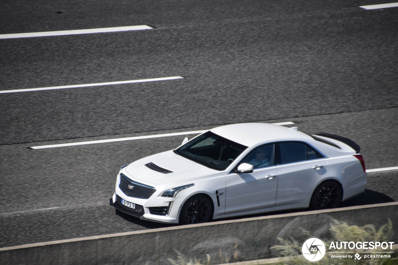 Cadillac CTS-V 2015