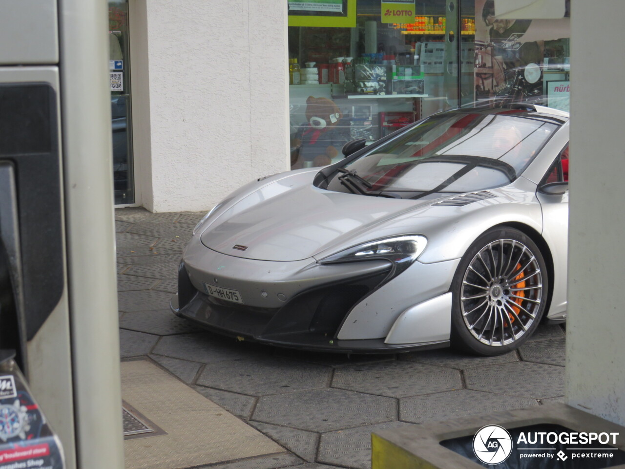 McLaren 675LT Spider