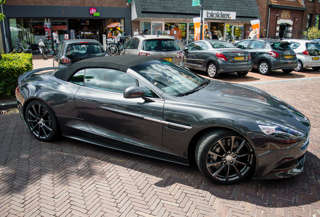 Aston Martin Vanquish Volante