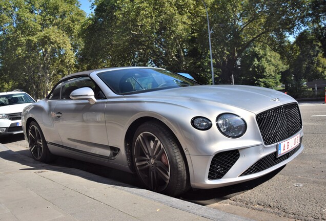 Bentley Continental GTC 2019