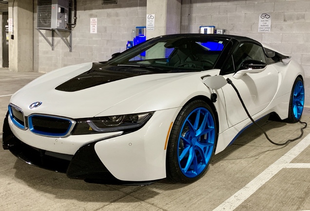 BMW i8 Roadster