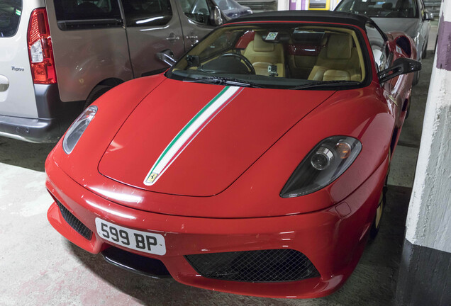 Ferrari Scuderia Spider 16M