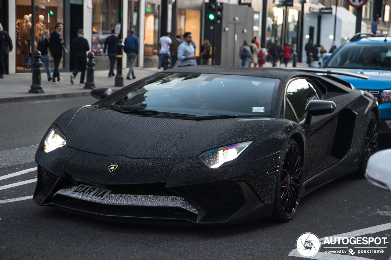 Lamborghini Aventador LP750-4 SuperVeloce