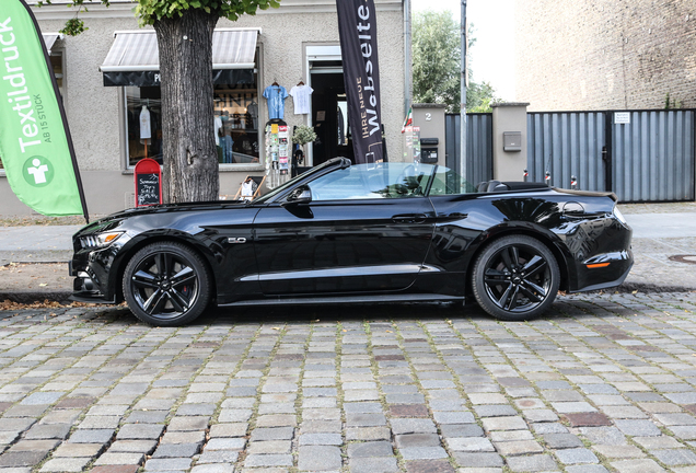 Ford Mustang GT Convertible 2015