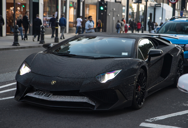 Lamborghini Aventador LP750-4 SuperVeloce