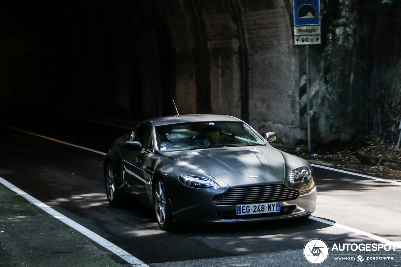 Aston Martin V8 Vantage