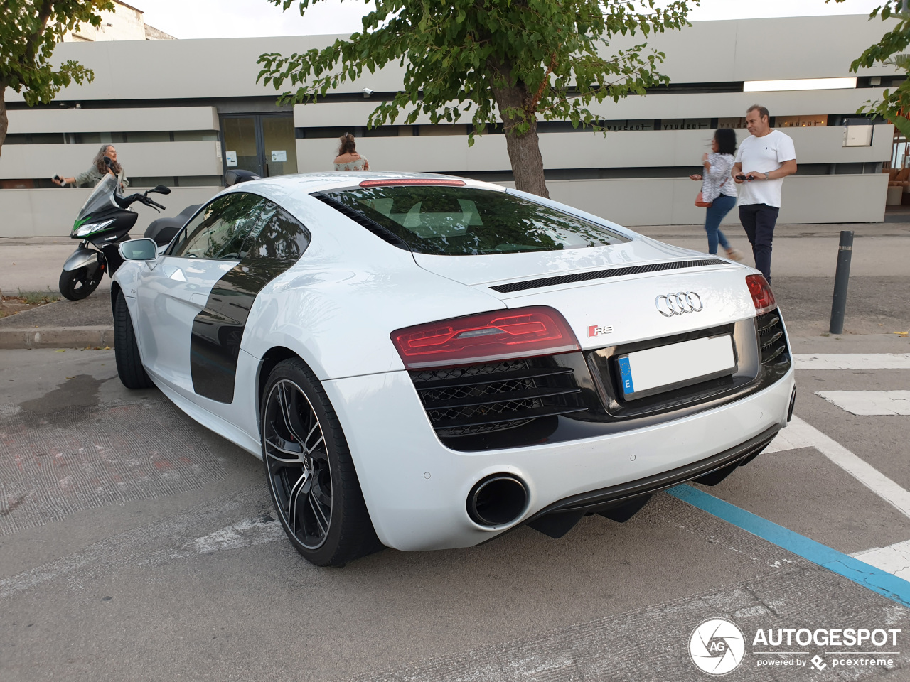 Audi R8 V10 2013