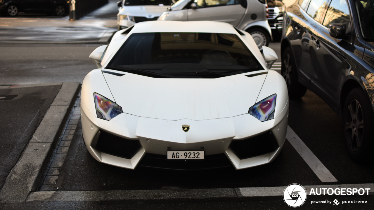 Lamborghini Aventador LP700-4