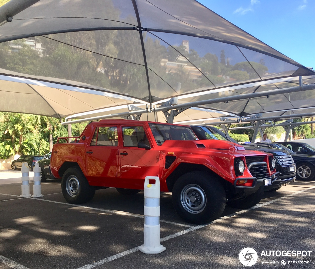 Lamborghini LM002