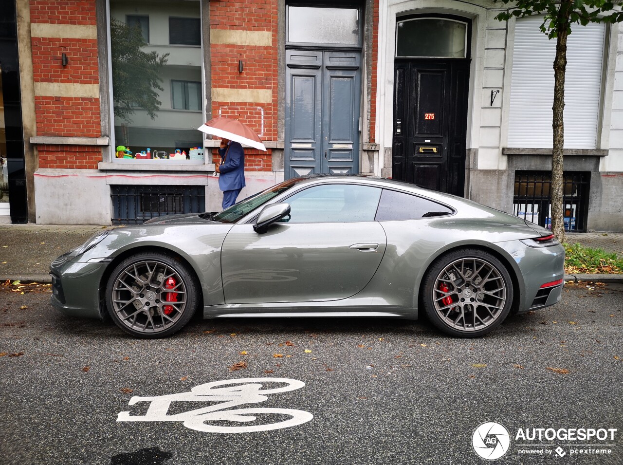 Porsche 992 Carrera 4S