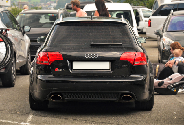 Audi RS4 Avant B7