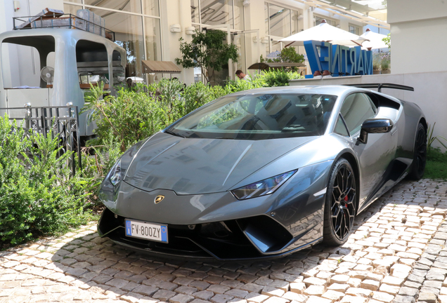 Lamborghini Huracán LP640-4 Performante